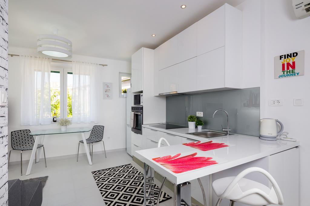 Old City Luxury Apartment Iris สปลิท ภายนอก รูปภาพ